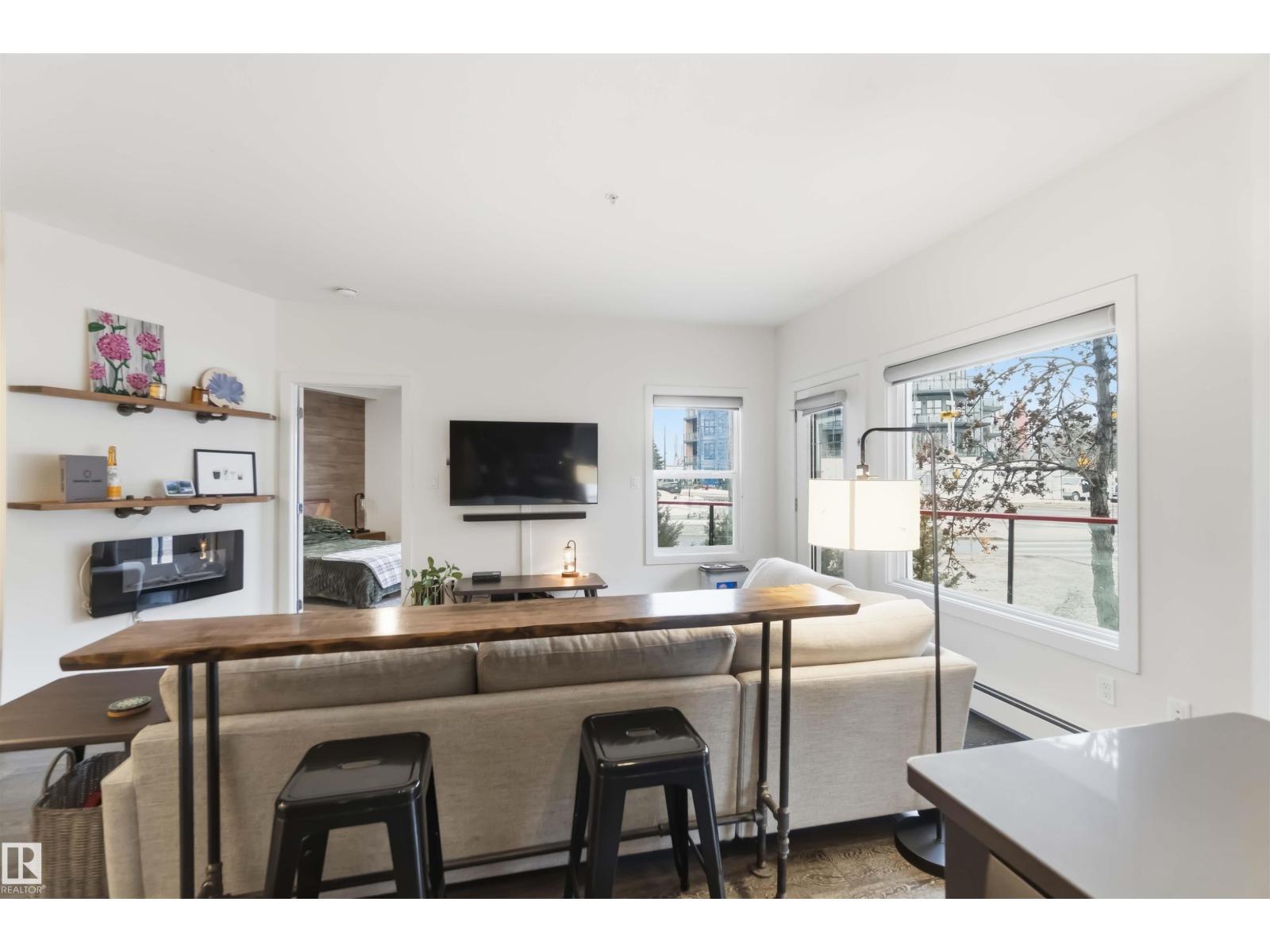 #114 10611 117 ST NW