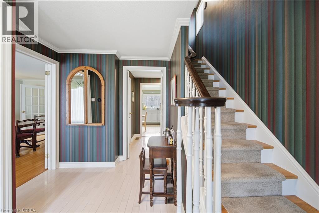 37 PARKVIEW Crescent