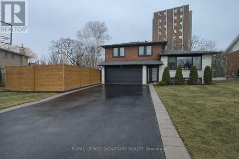 1872 STEEPBANK CRESCENT Mississauga (Applewood) ON L4X1T8