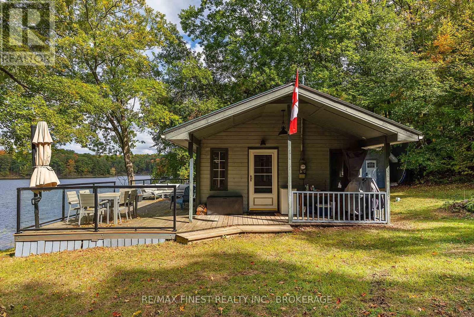 1018 LEADBEATER LANE