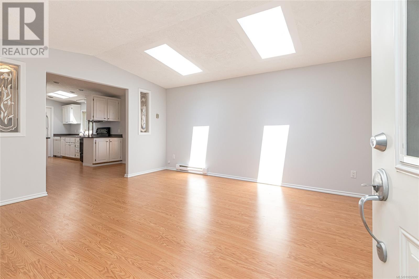 18 7583 Central Saanich Rd