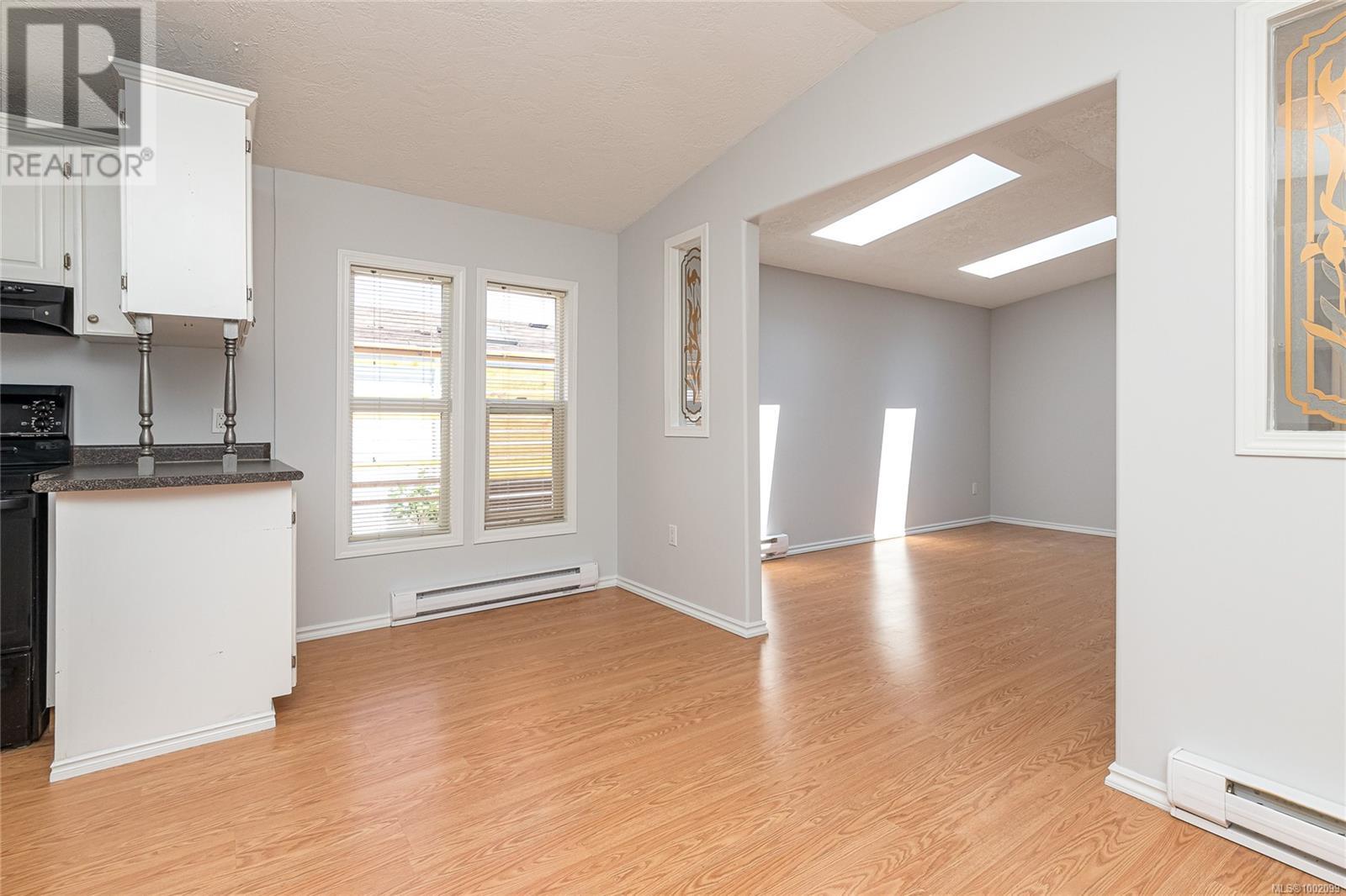 18 7583 Central Saanich Rd