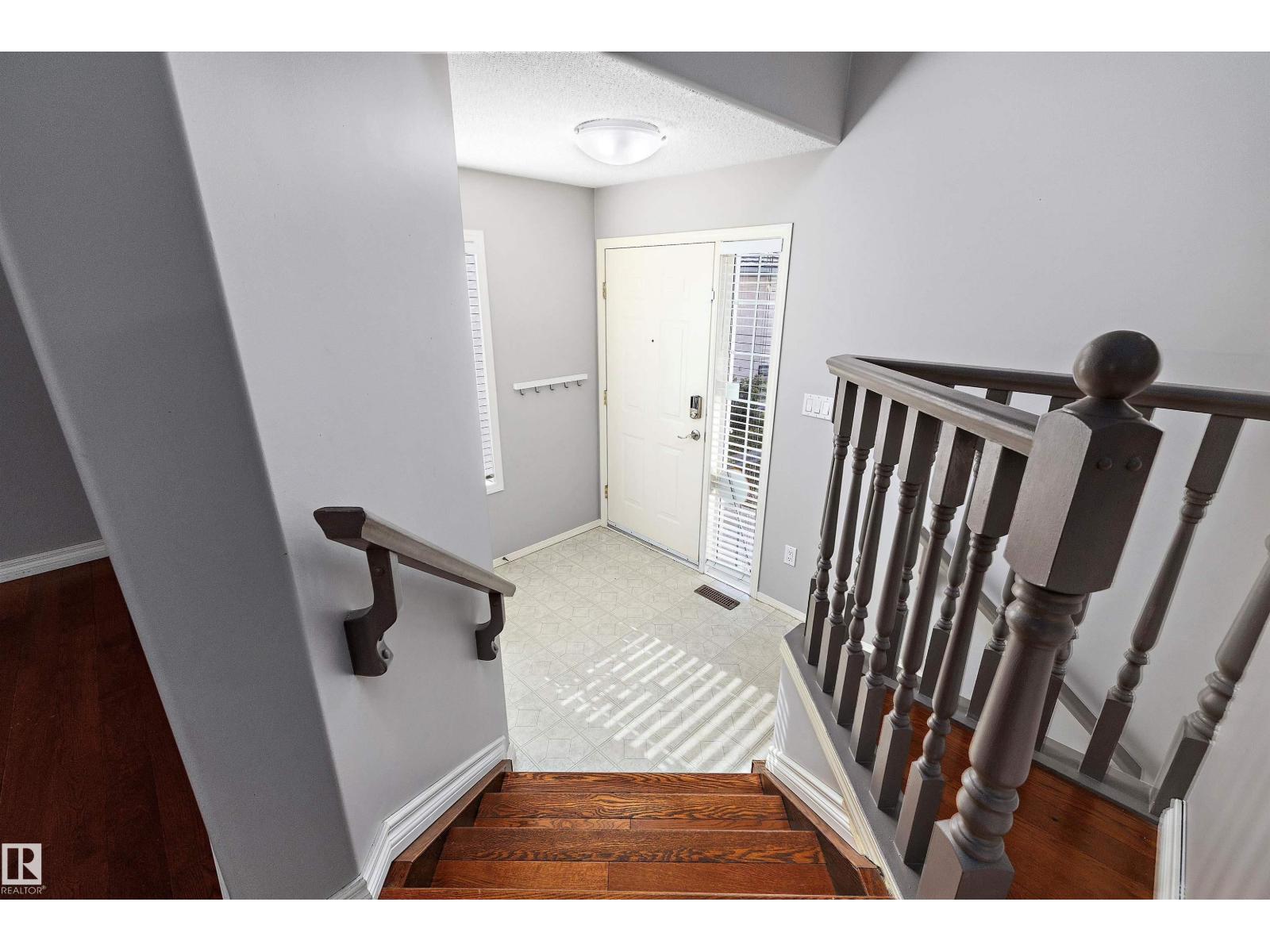 #123 215 BLACKBURN DR E SW