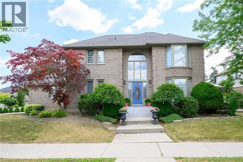 25 HIGHBURY Drive Hamilton ON L8J2T3