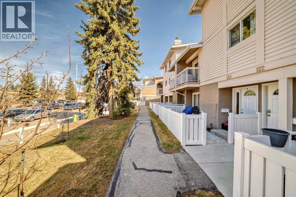 122, 3015 51 Street SW