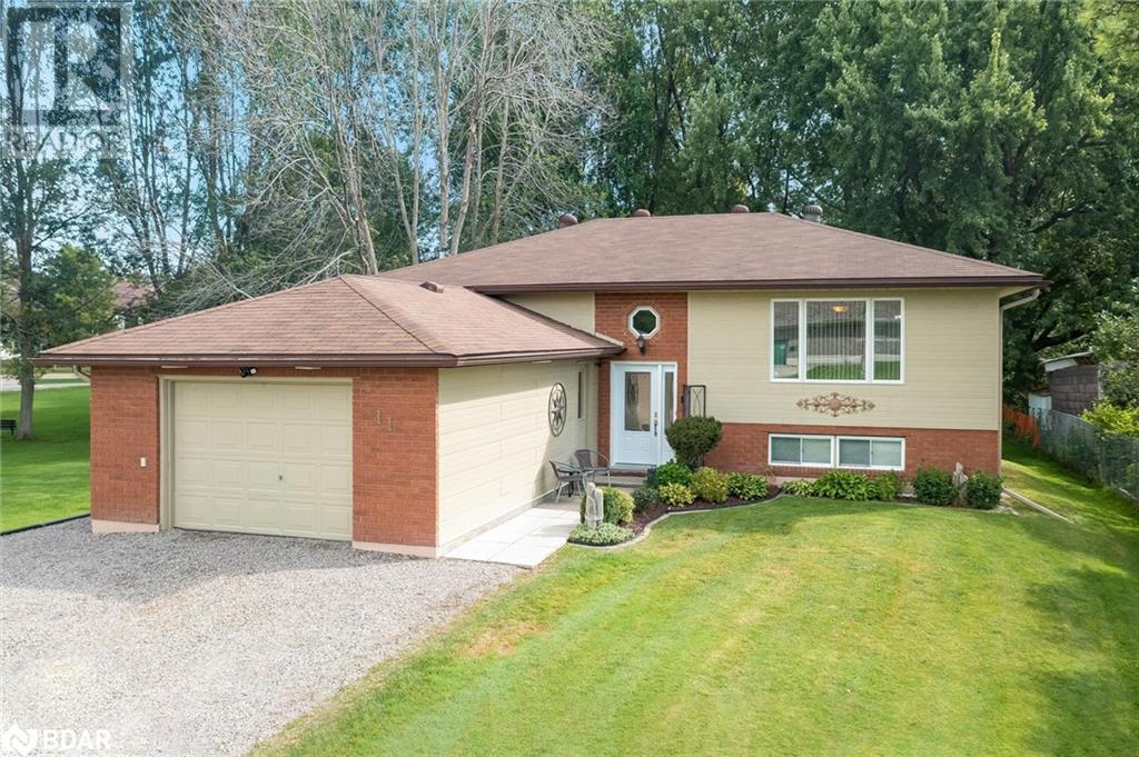 Photo 1 of 22 — 11 SHERIDAN Drive, Coldwater, ON L0K1E0