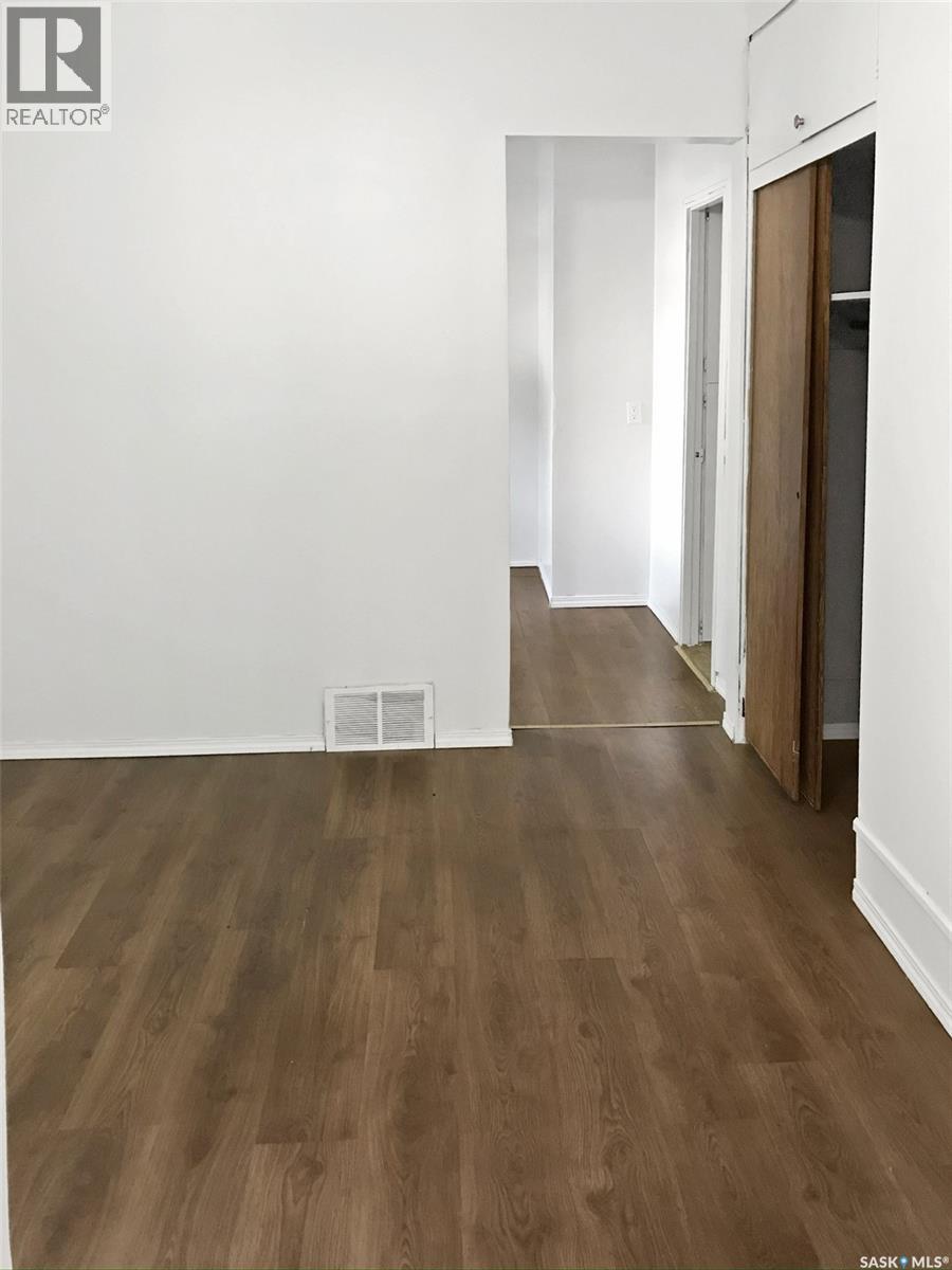 301 Cheadle STREET E