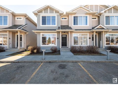 #3 6032 38 AV NW Edmonton AB T6L0A4