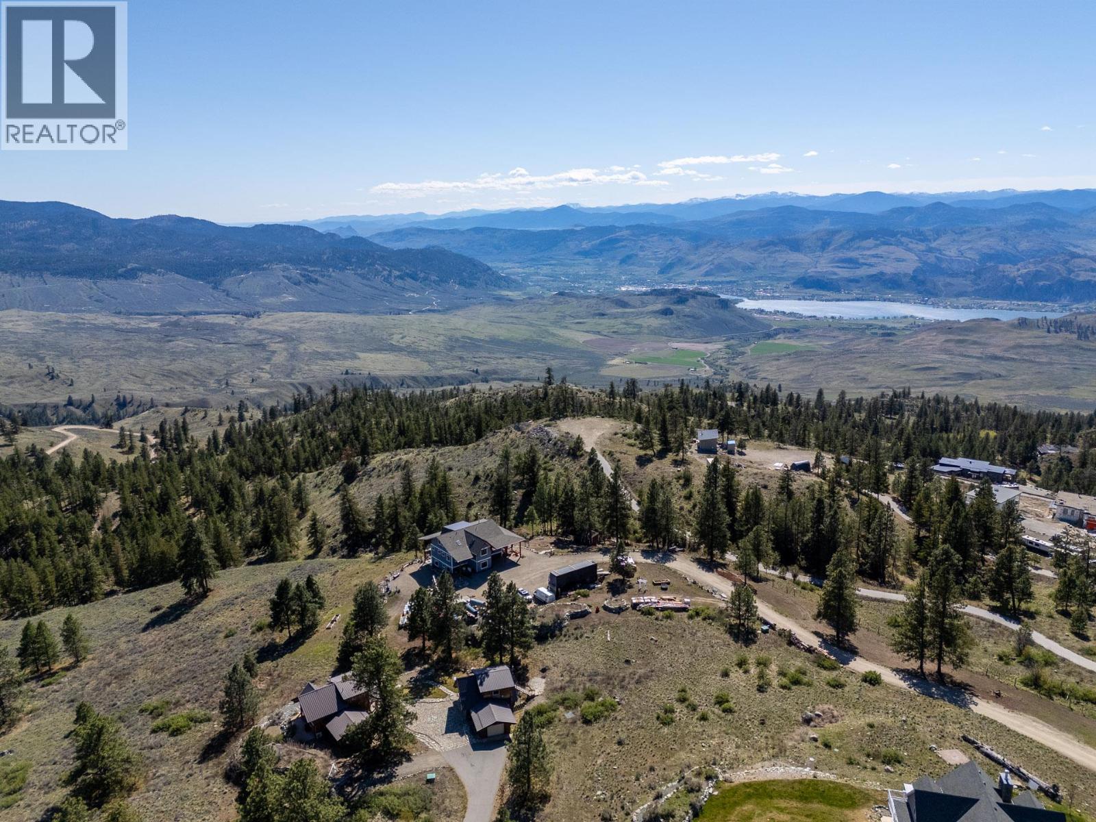 137 Eagle Point
