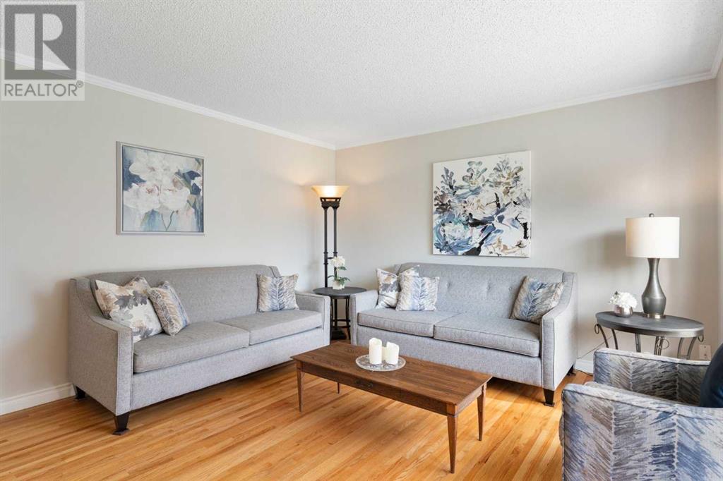 15 Carmangay Crescent NW
