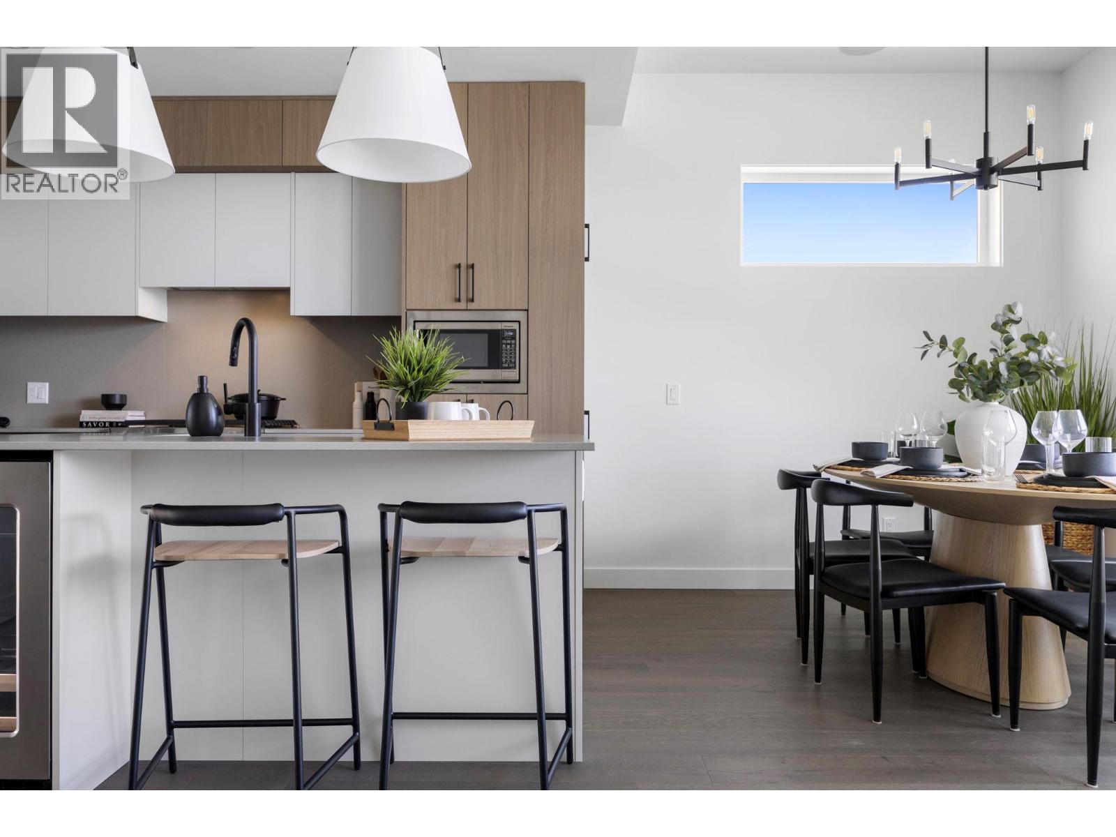 6008 Princess Street