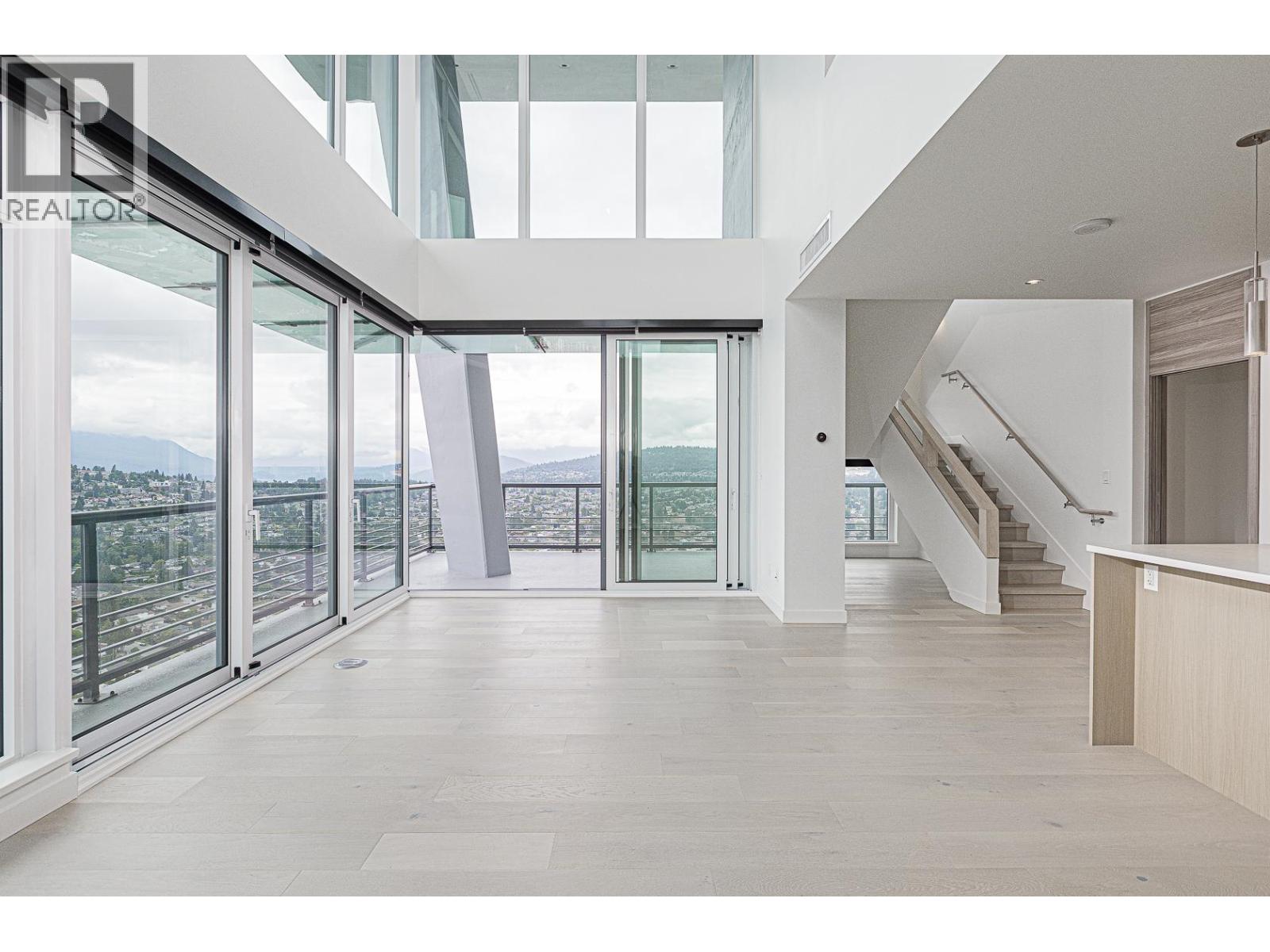 4907 4730 LOUGHEED HIGHWAY