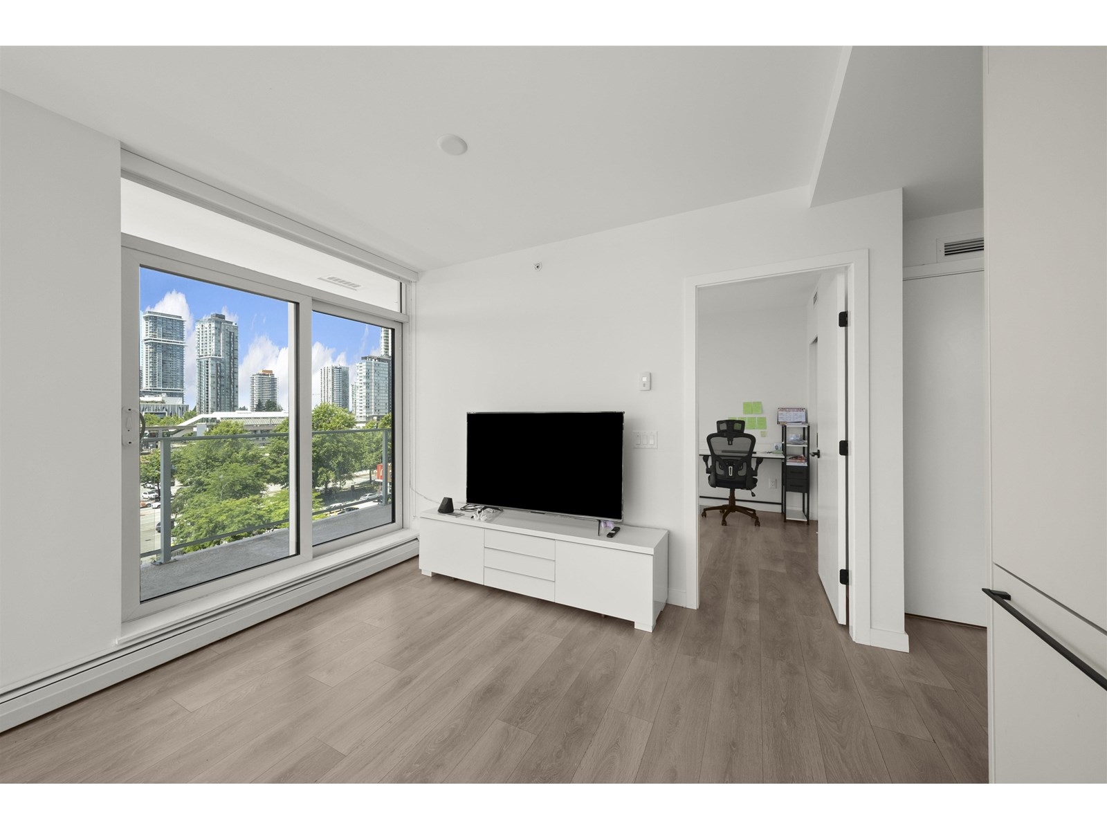 608 13685 102 AVENUE