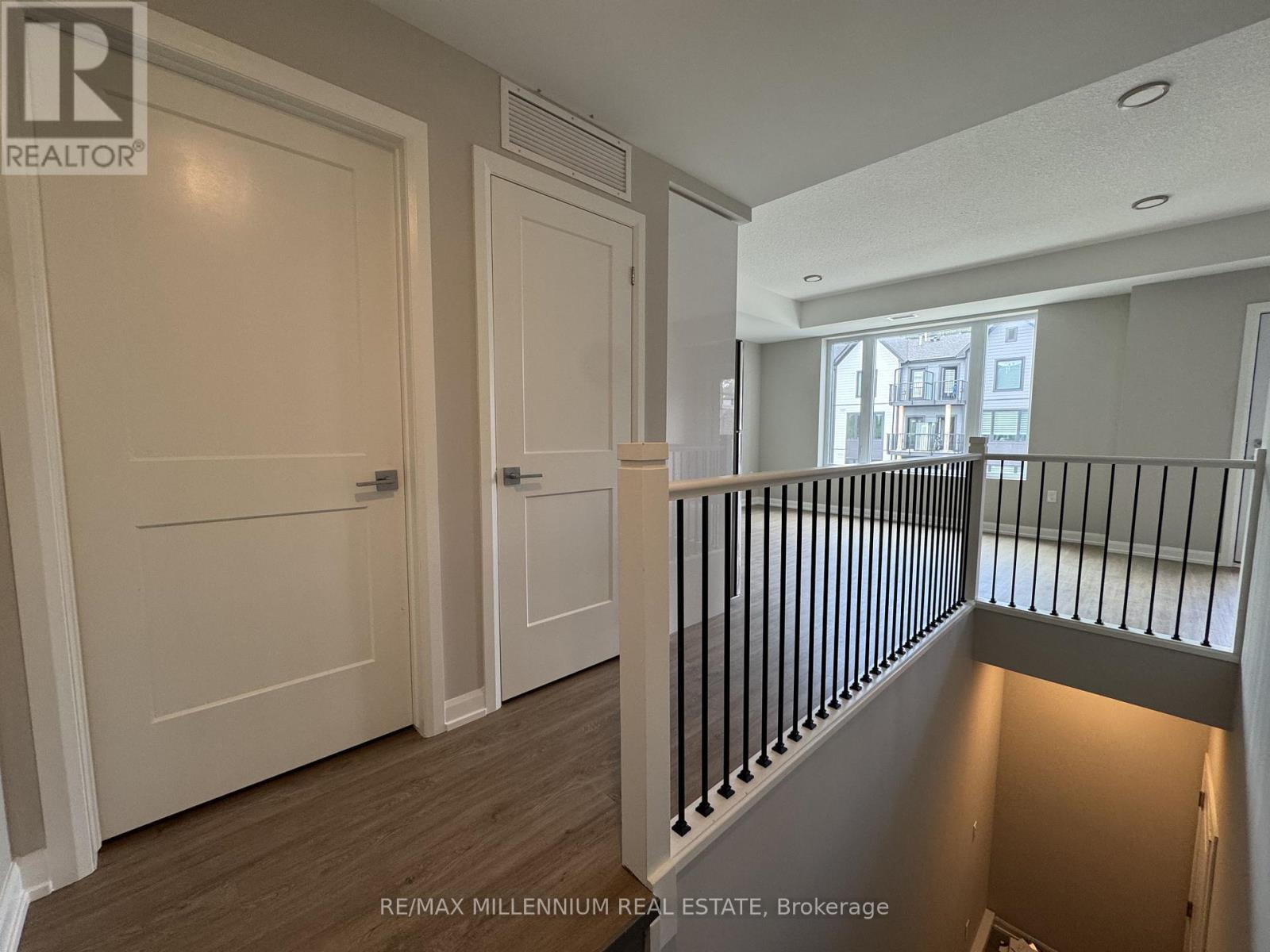 214 - 708 WOOLWICH STREET