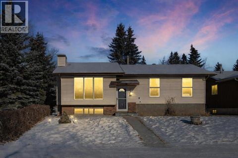 107 Lock Crescent Okotoks AB T1S1E9