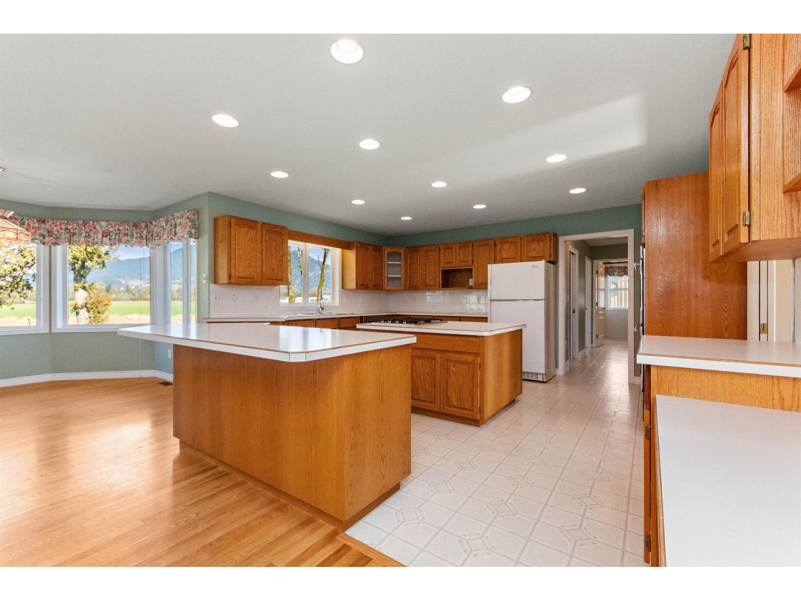 47083 BELL ROAD|Fairfield Island