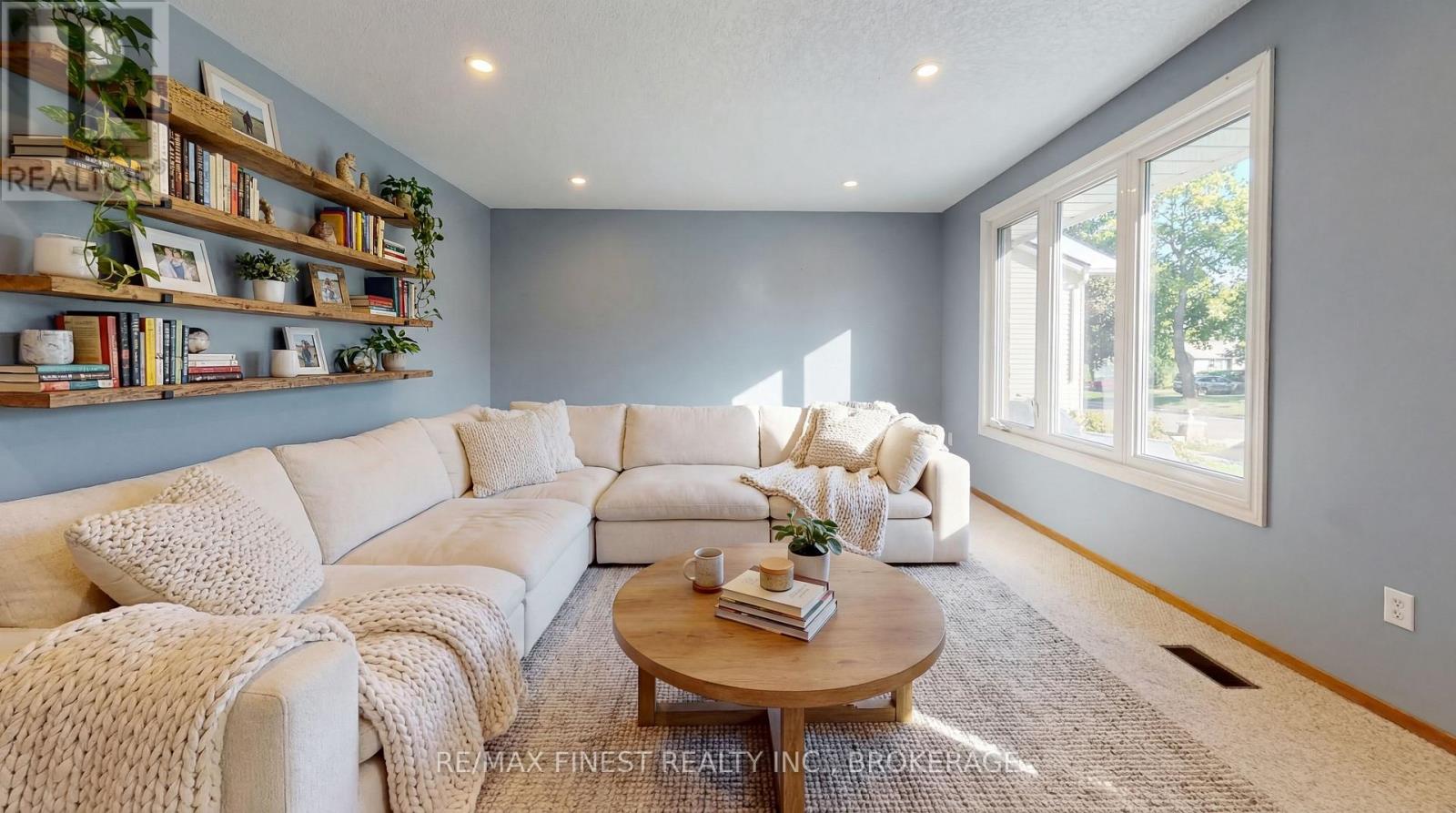 171 SUTHERLAND DRIVE