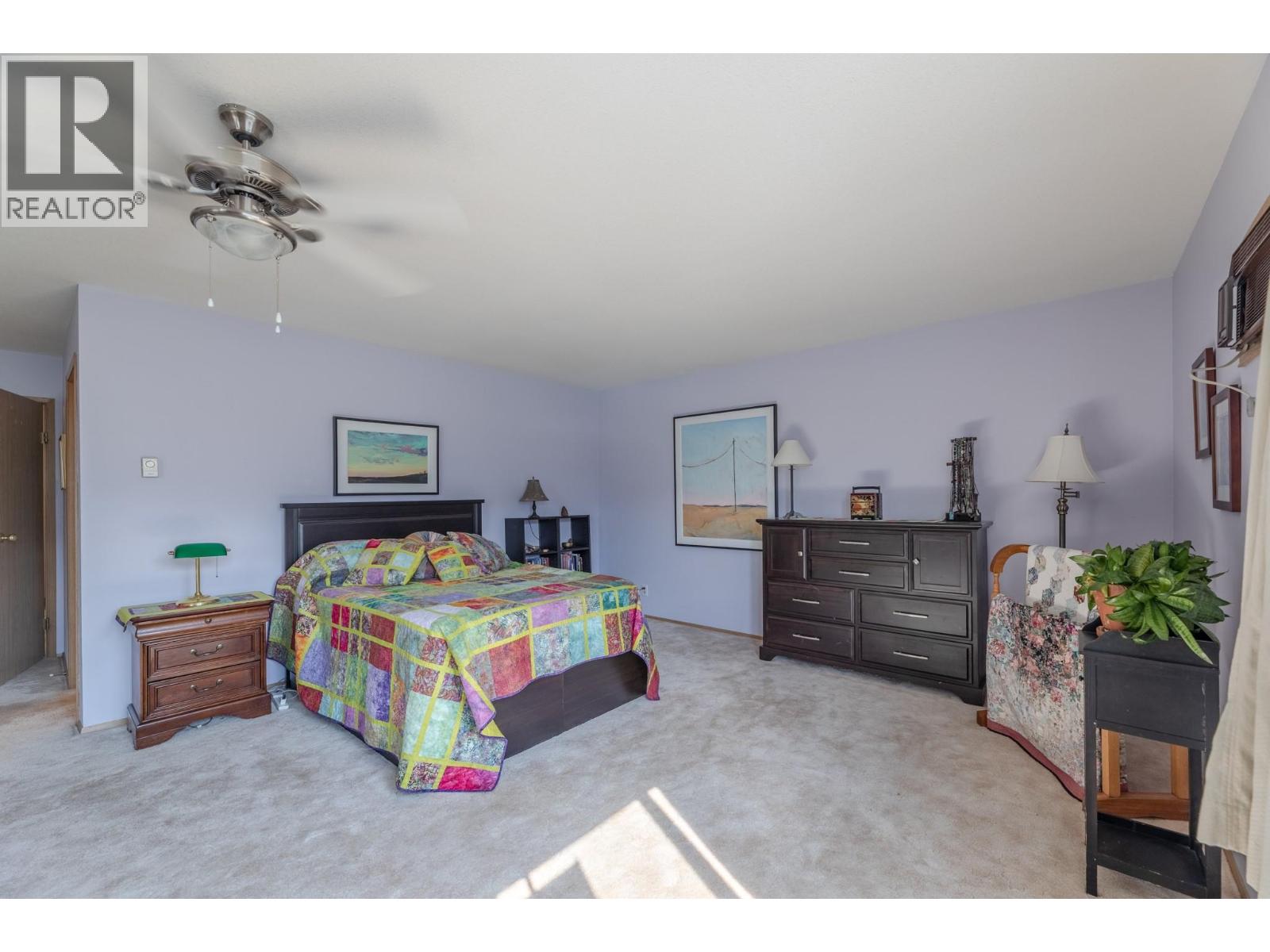 272 GREEN Avenue W Unit# 210