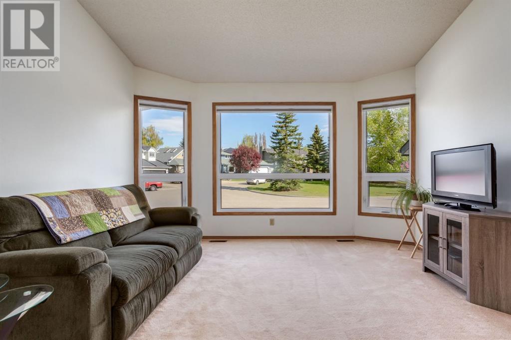 51 Scenic Park Crescent NW