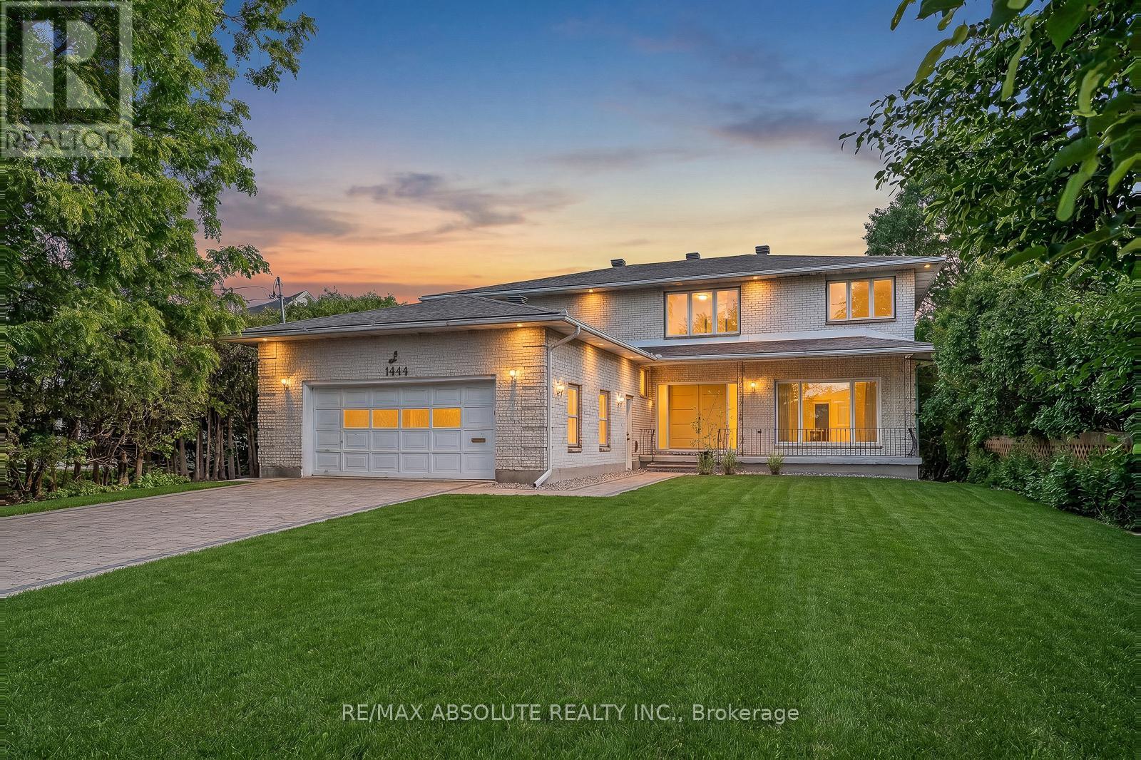 Photo 1 of 45 — 1444 NORMANDY CRESCENT, Ottawa, ON K2C0N6