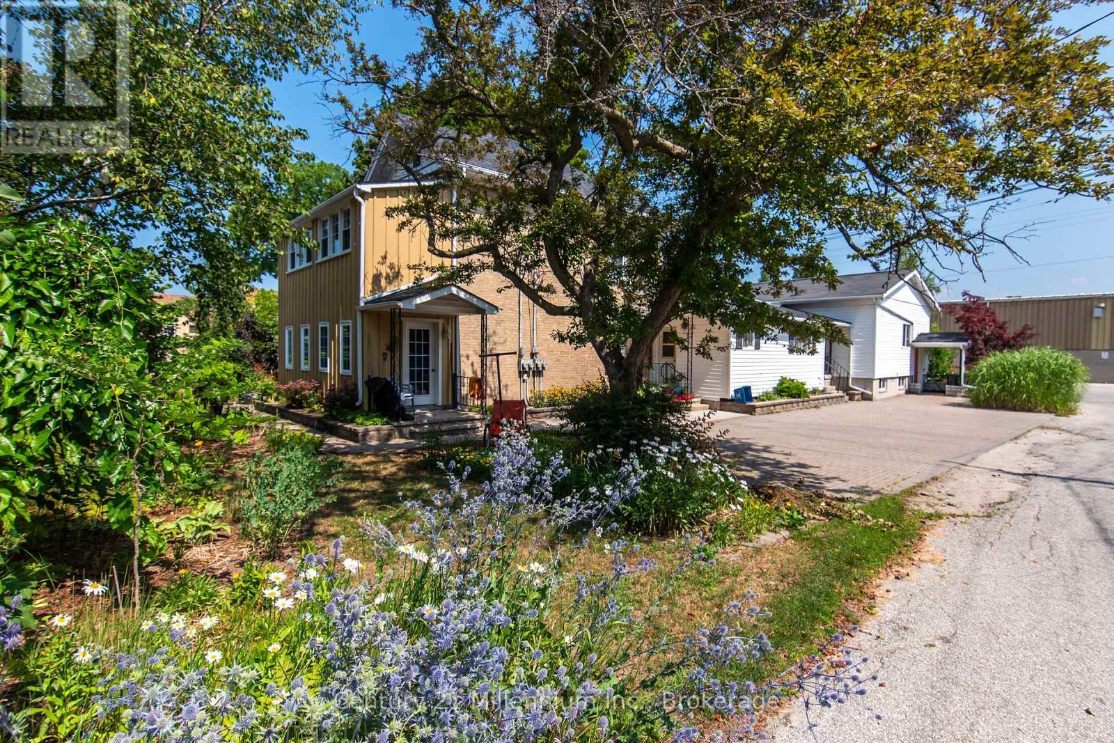 228 PALMERSTON STREET