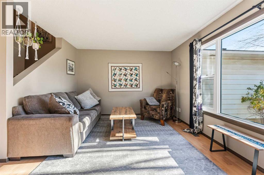 508 Queensland Place SE