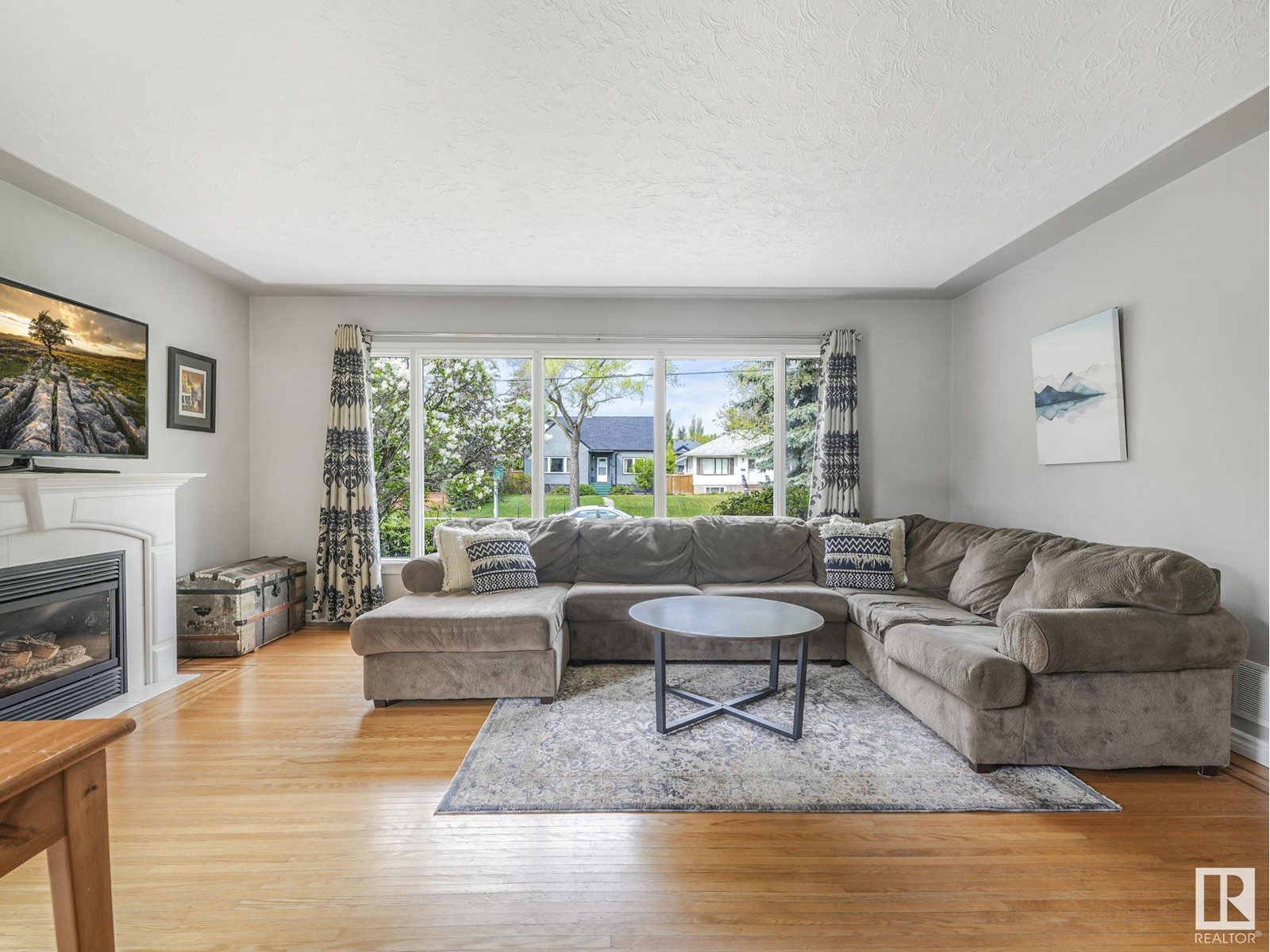 10907 116 ST NW NW