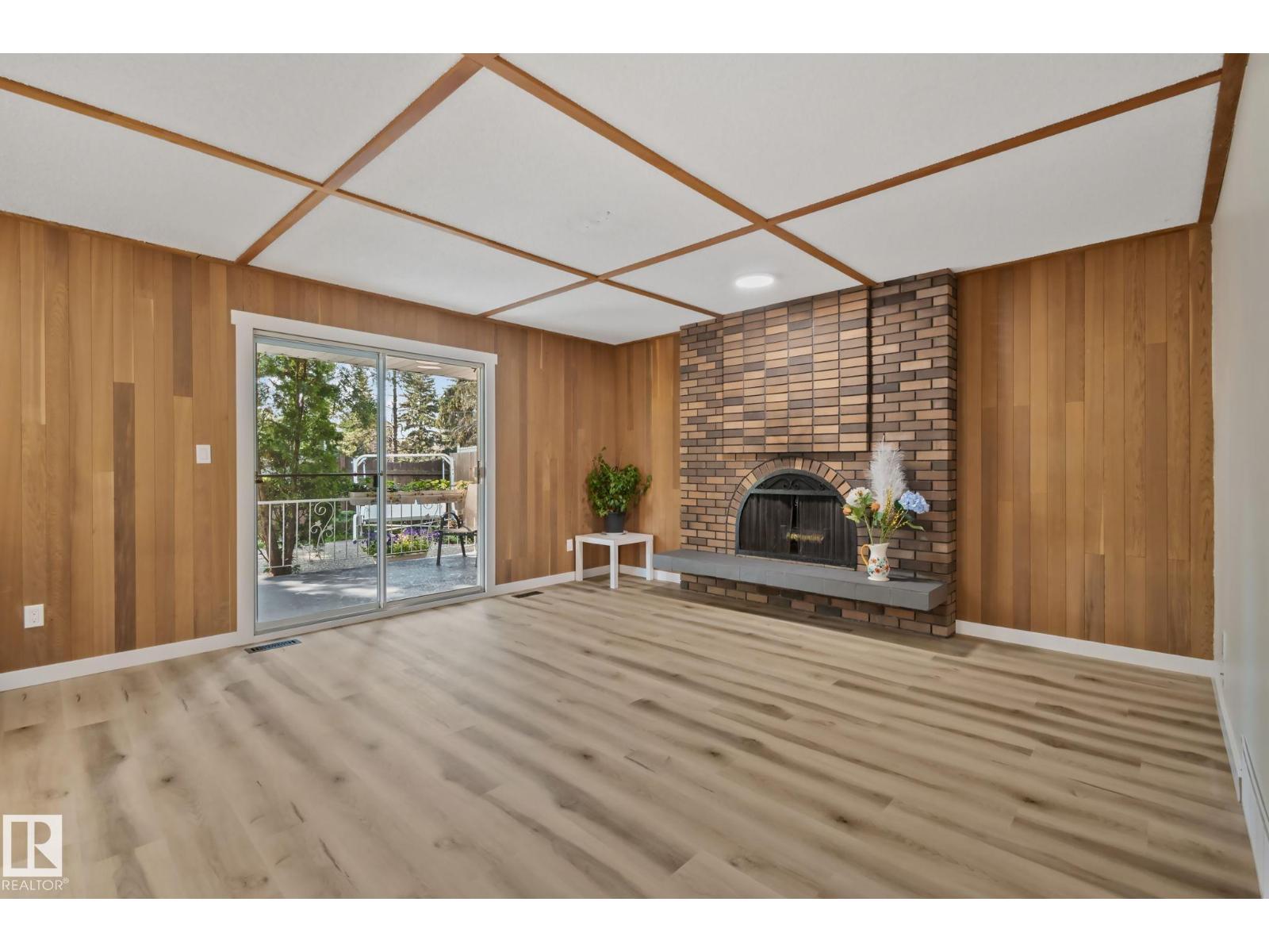 10619 35 AV NW