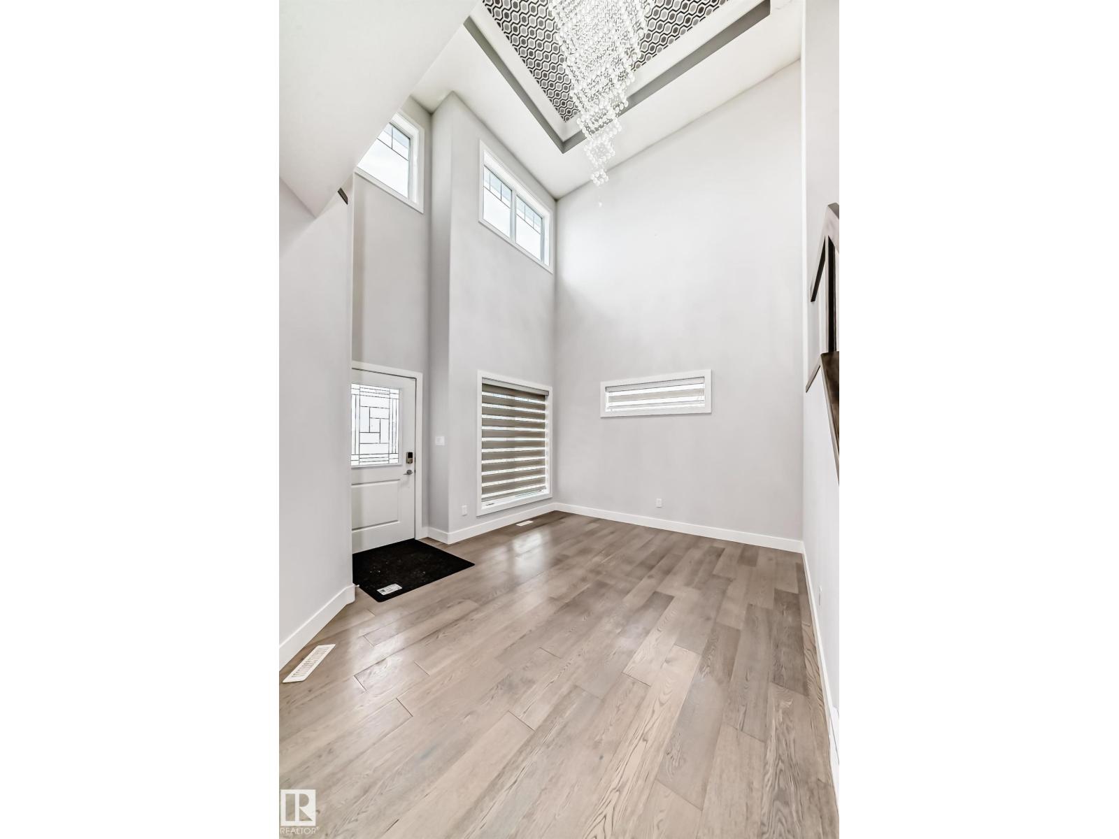 6105 19A AV SW