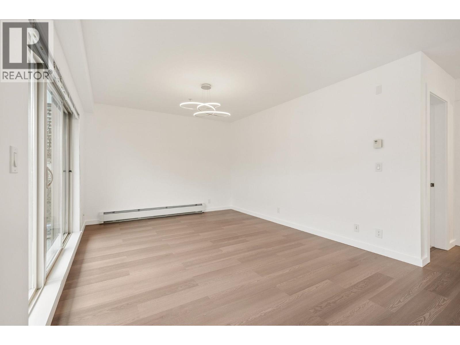 303 1033 ST. GEORGE'S AVENUE