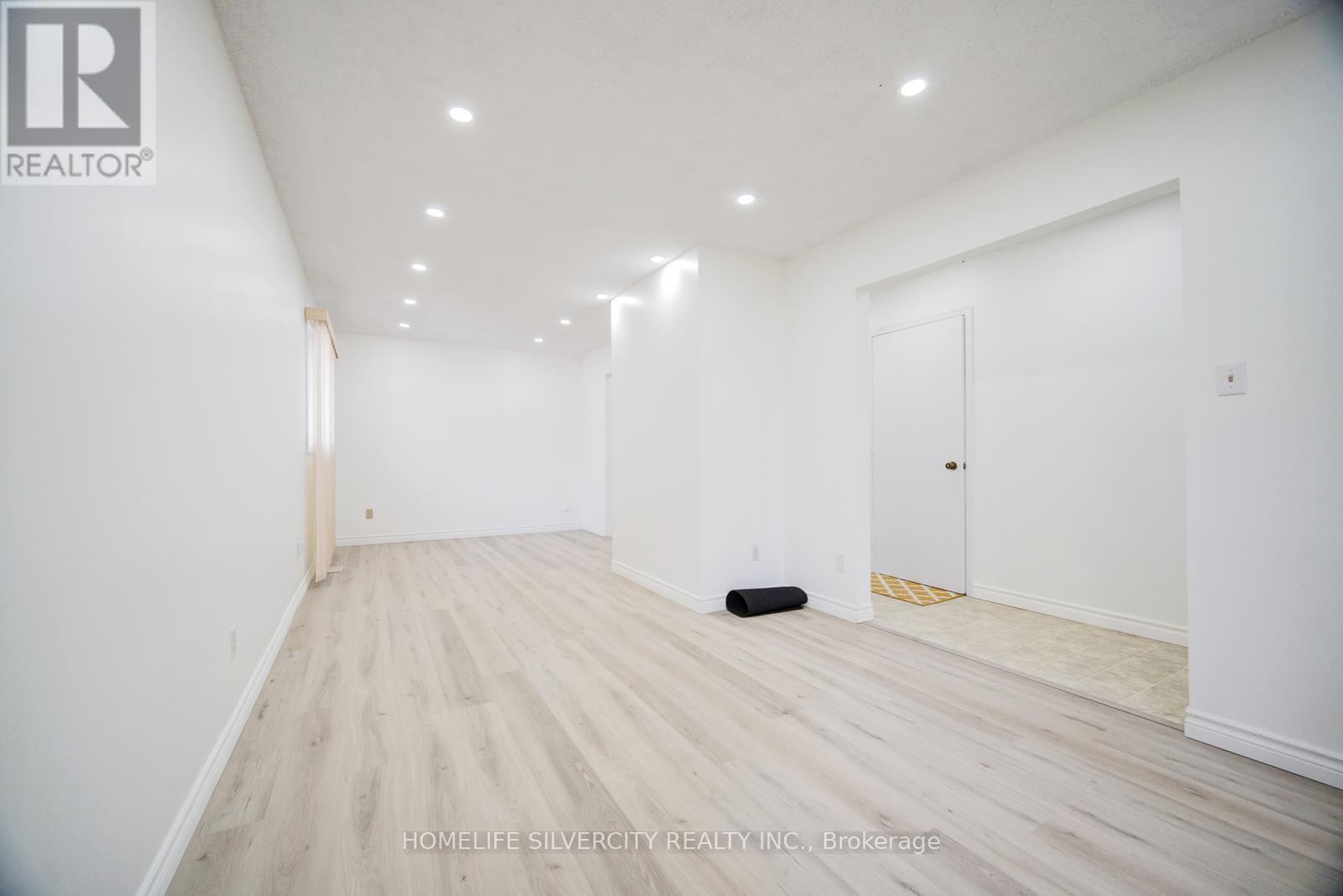 196 MILLWOOD CRESCENT