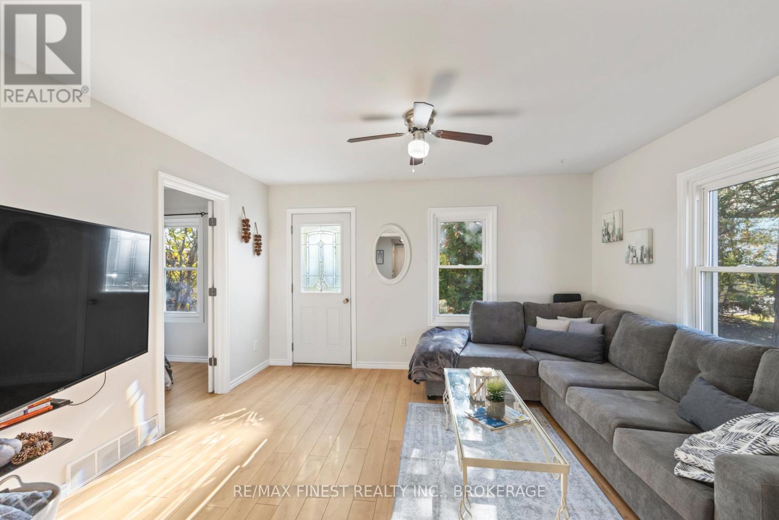 1018 OAK FLATS ROAD