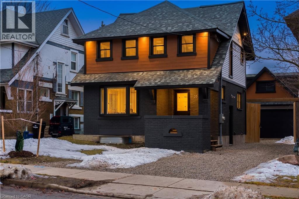 35 STIRLING Avenue N