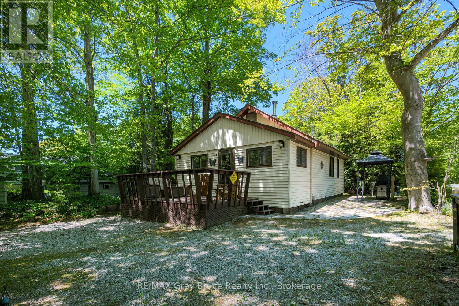 112 SYMON AVENUE