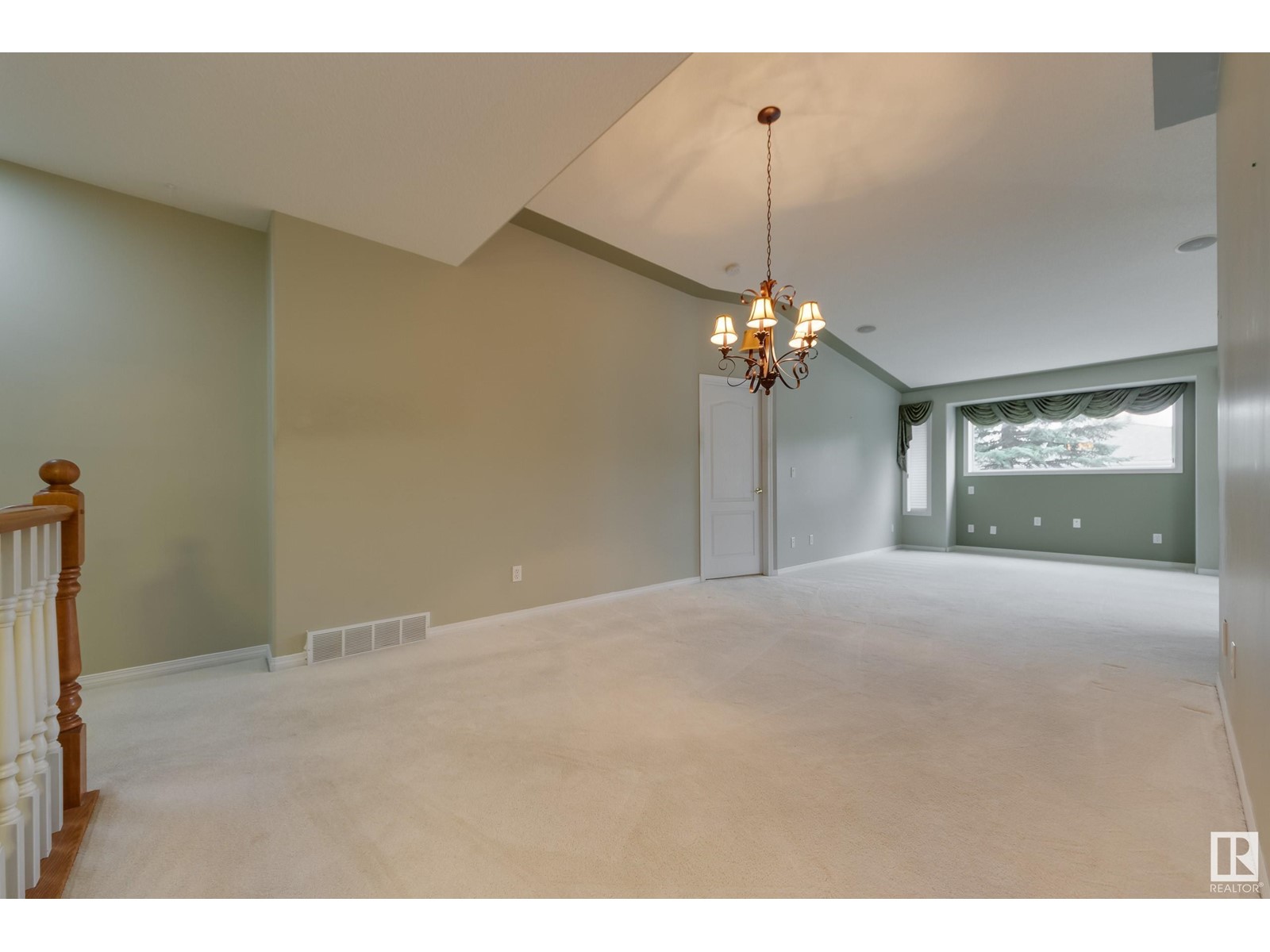 122 FALCONER CO NW