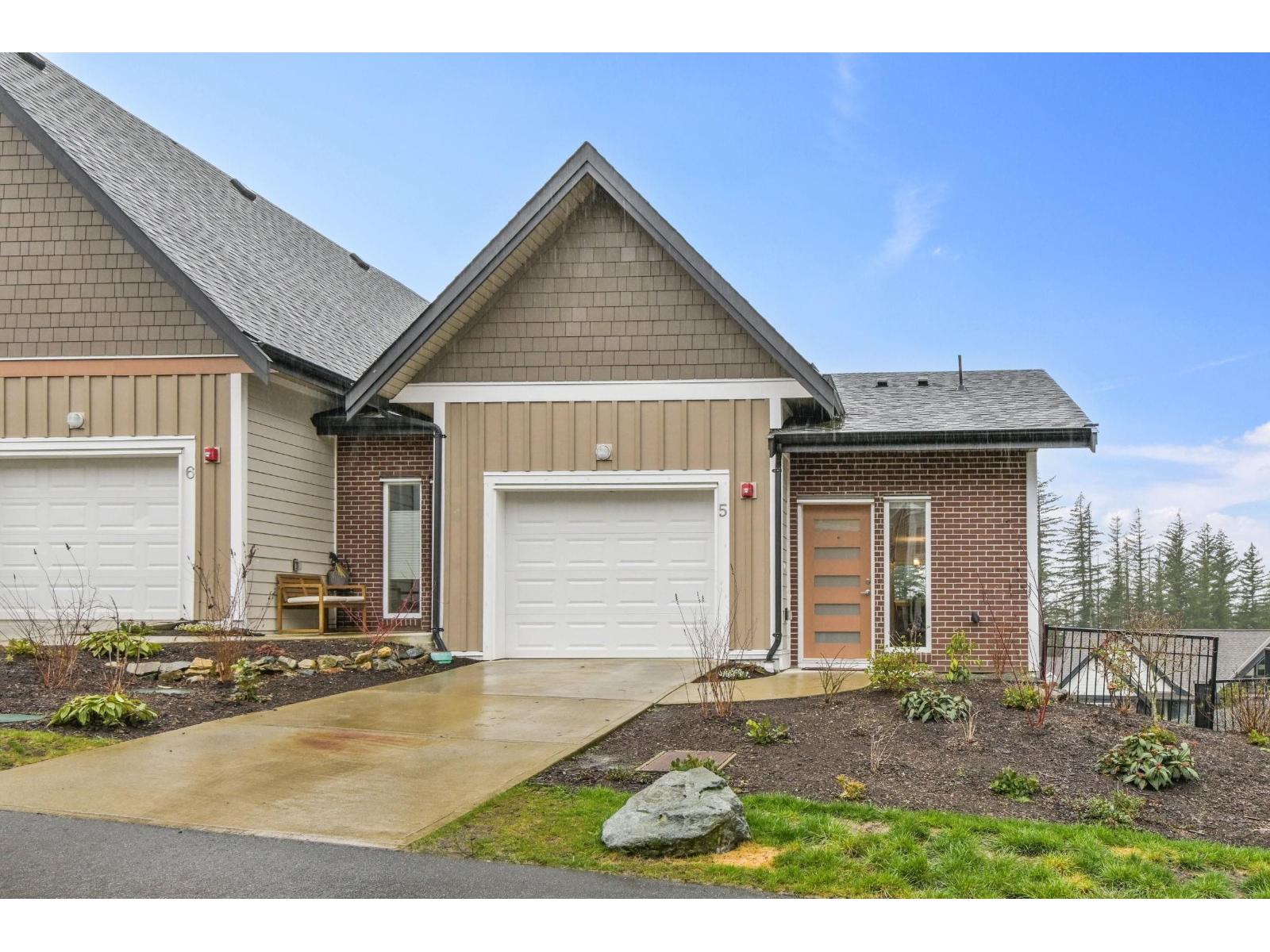 5 1928 WOODSIDE BOULEVARD|Mt Woodside