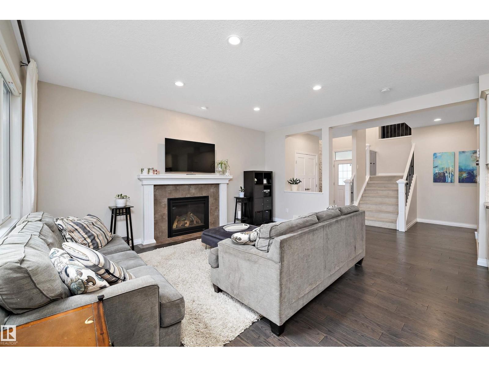 4015 ALEXANDER WY SW