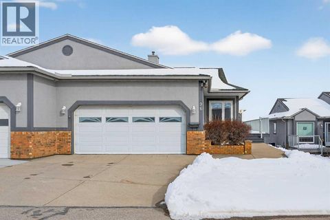 96 Norquay Heights NW Calgary AB T2K6H4