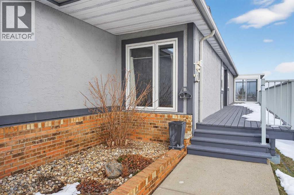 96 Norquay Heights NW