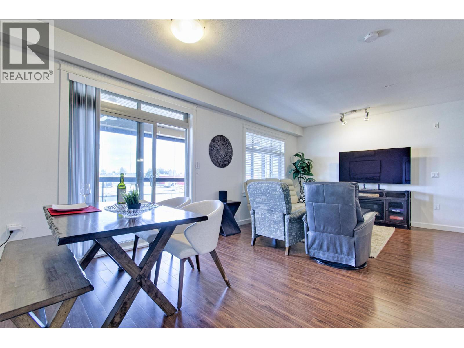 211 12655 190A STREET