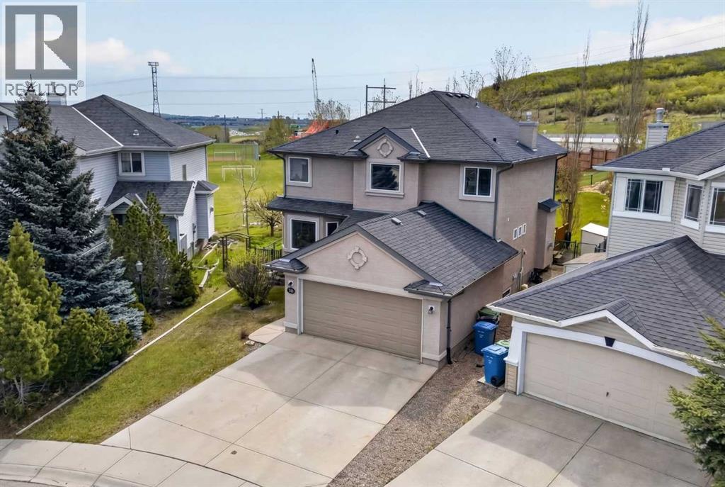 112 Valley Stream Close NW