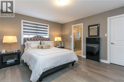 119 ROSIE Street The Blue Mountains ON N0H1J0