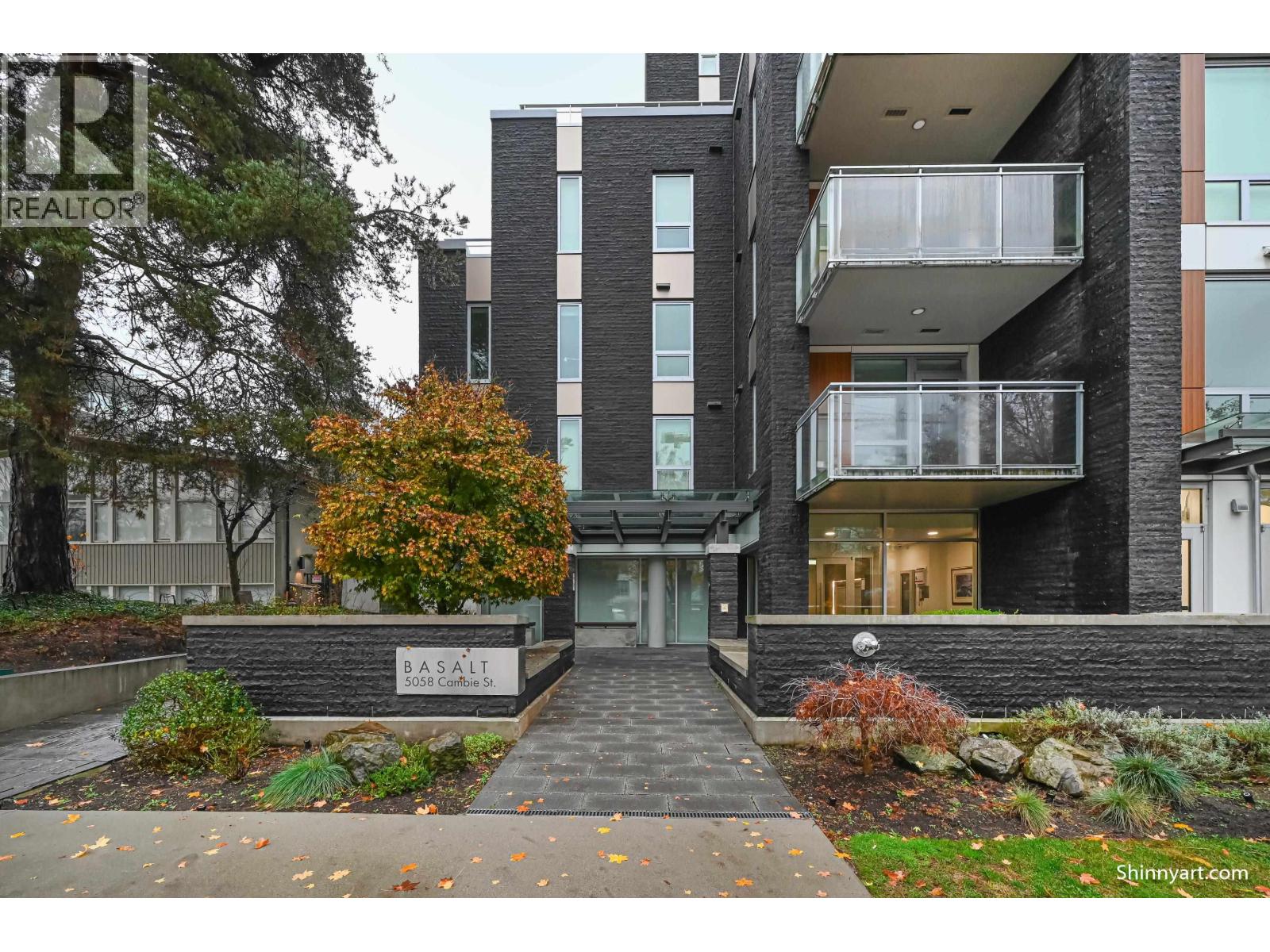 202 5058 CAMBIE STREET