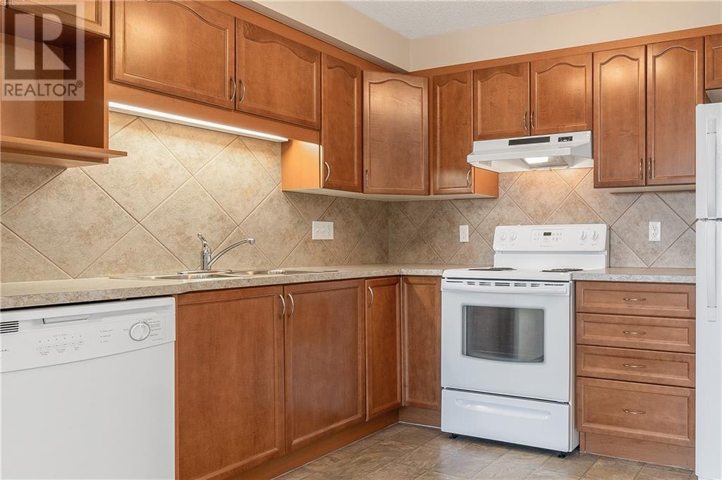 2214, 200 Community Way
