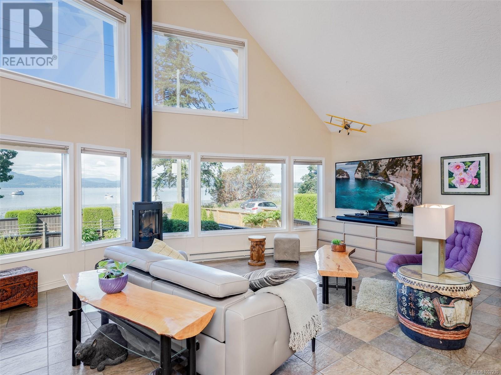 10189 West Saanich Rd