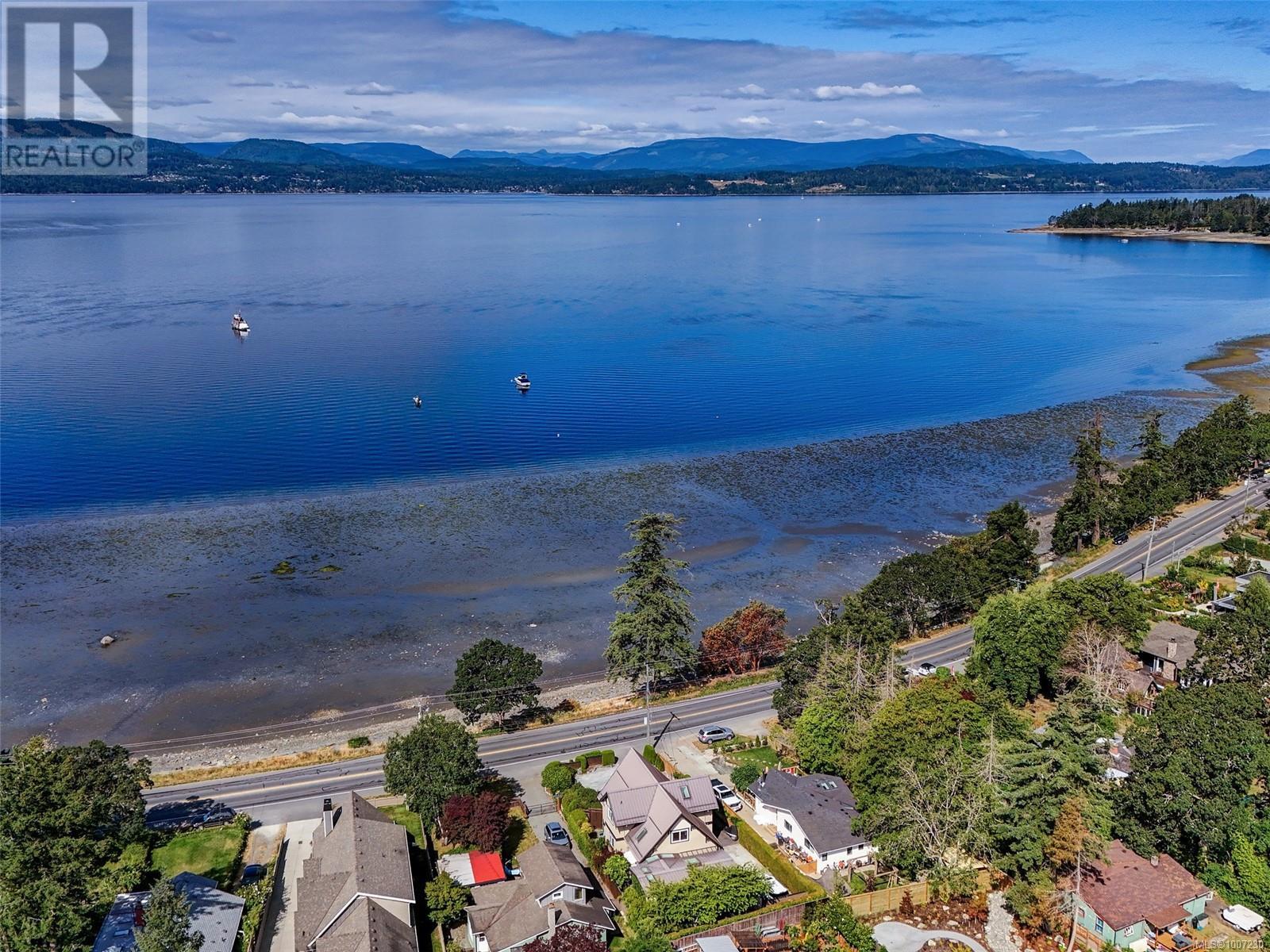 10189 West Saanich Rd