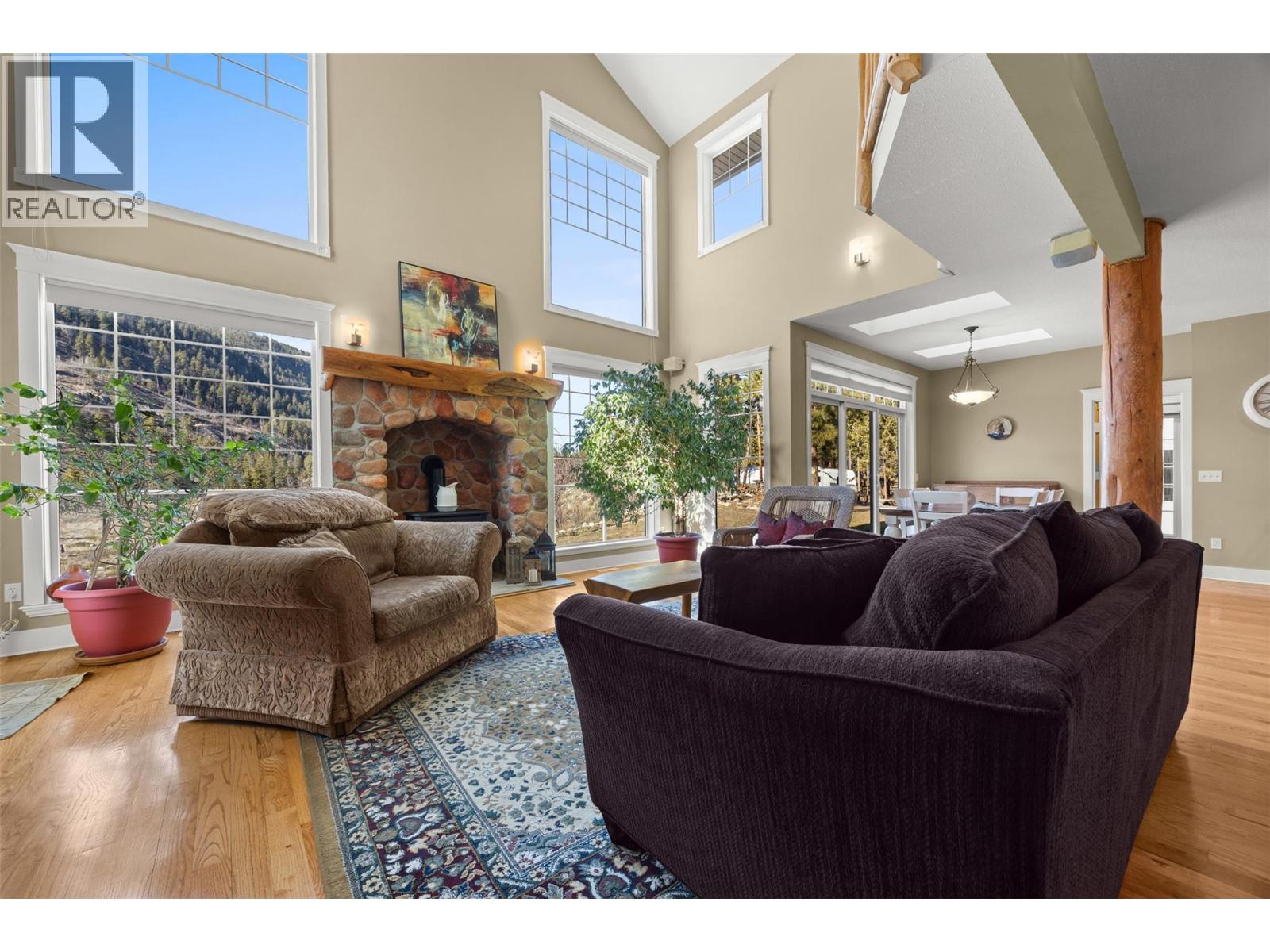 4952 Star Place