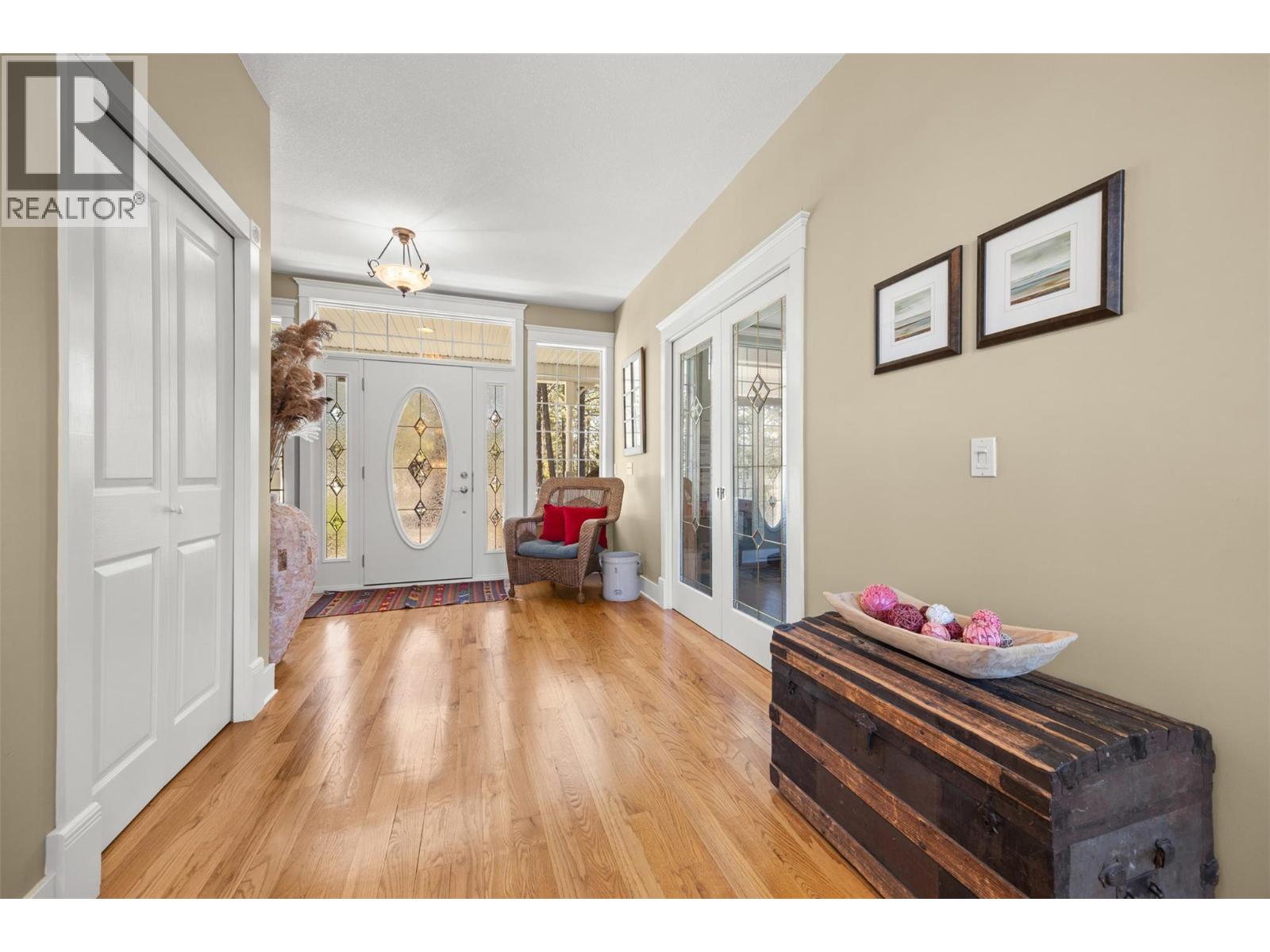 4952 Star Place