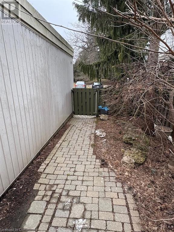27 WILSONVIEW Avenue Unit# 4