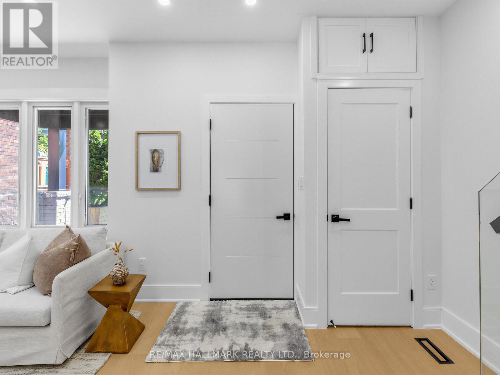 208 GAINSBOROUGH ROAD